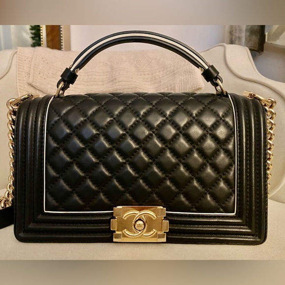 Chanel Classic Flap Black Medium Boy Bag with Top Handle - Picture 5 of 16